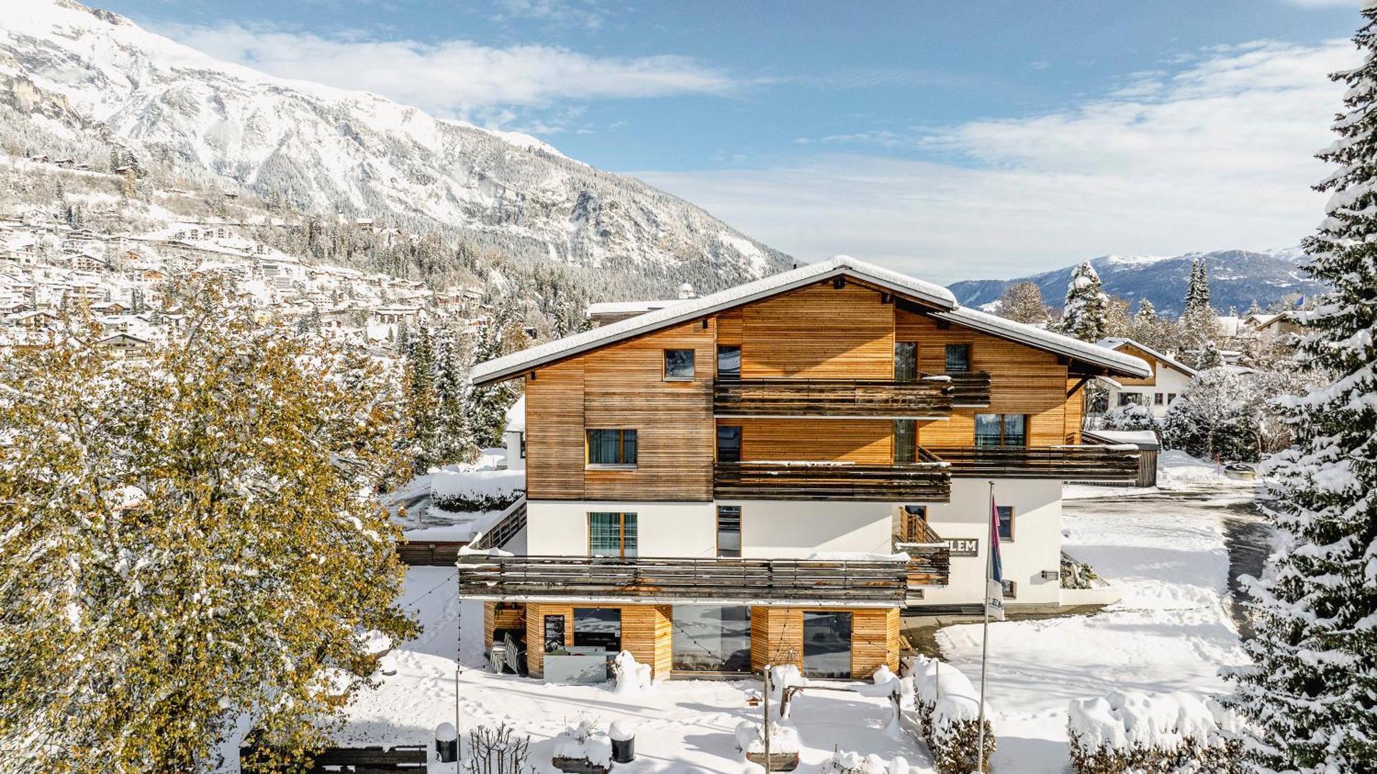Flem Mountain Lodge Flims Exterior photo